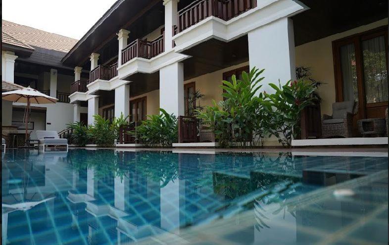 Athena Hotel Pakse Exteriér fotografie