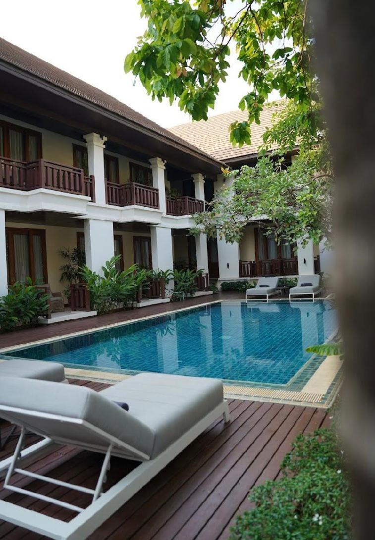 Athena Hotel Pakse Exteriér fotografie